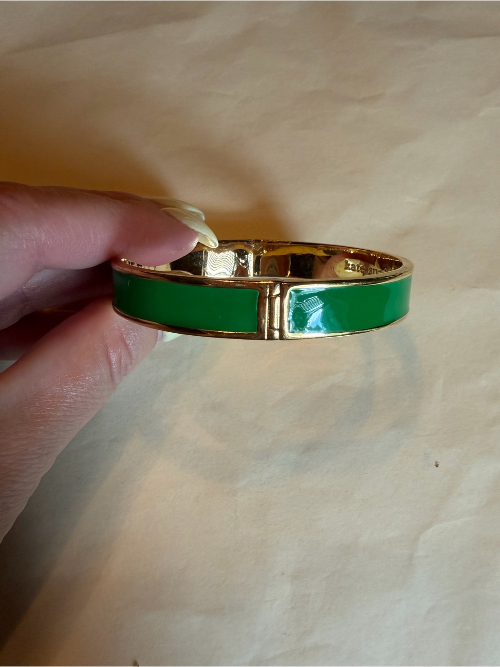 kate spade EUC Gold-Tone Spade Accent Green Enamel Hinge Bangle Bracelet - Picture 2 of 5
